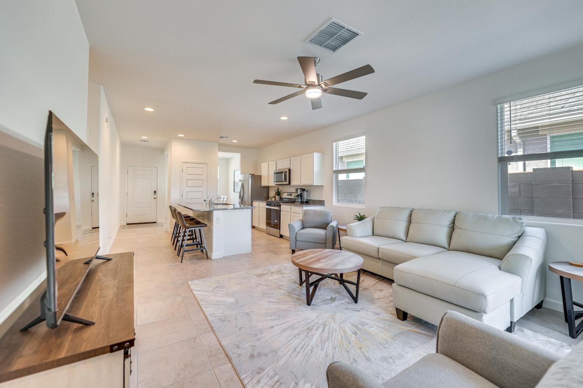 Maricopa Home With Putting Green And Covered Patio! Eksteriør billede